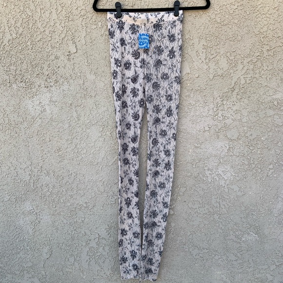 NWT Free People Layered In Lace Leggings - Picture 4 of 7